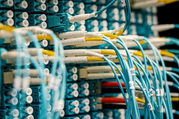 Optical networks: Why are they essential in industrial facilities?